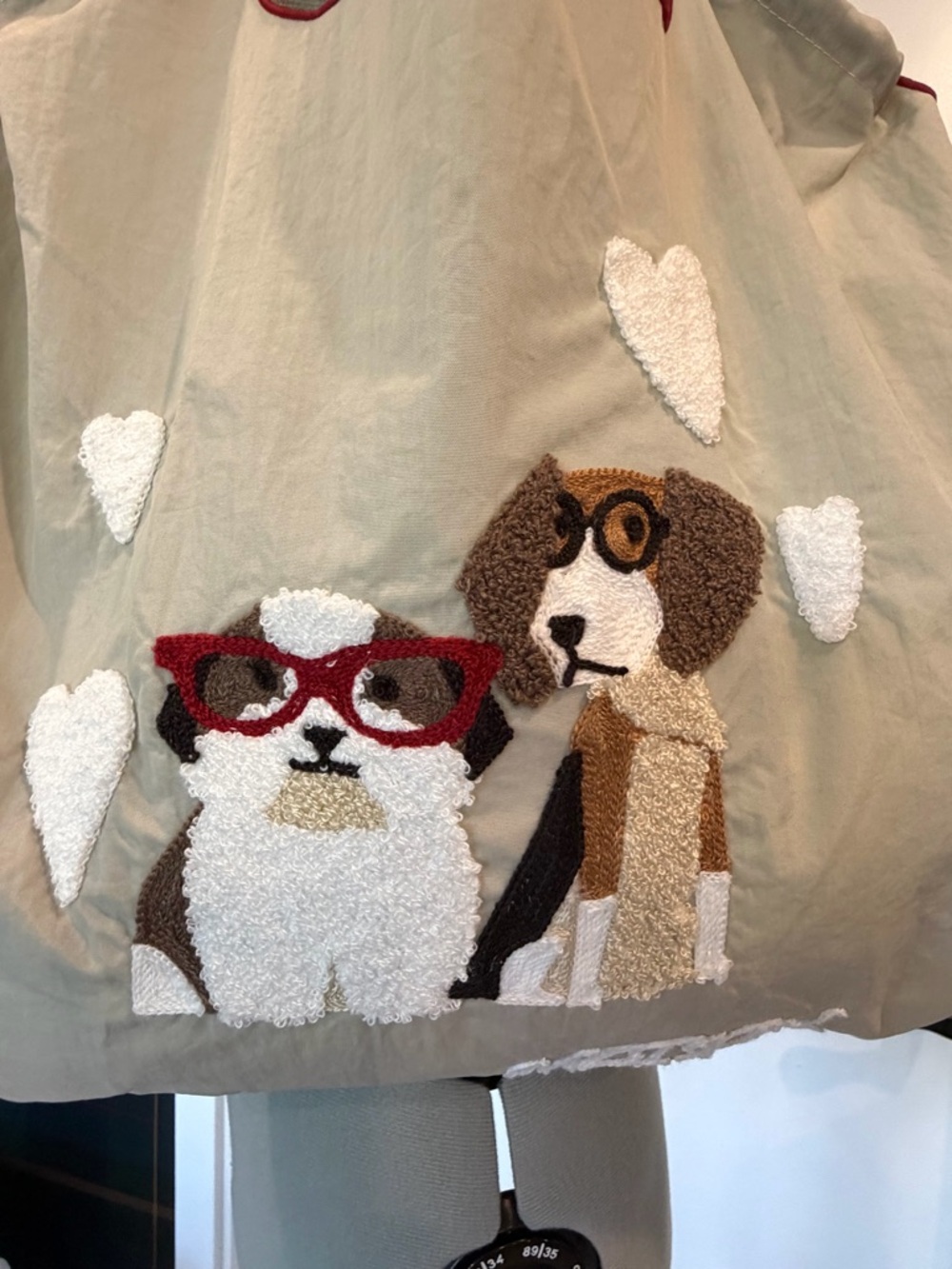 Mztkin nylon tote, cord handles, embroidered dogs in glasses, M, beige, like new - Picture 11 of 12